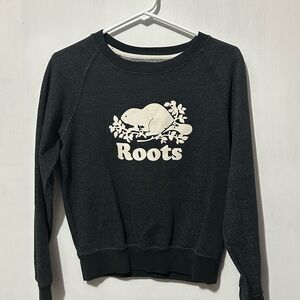 Roots Women's Crewneck Sweatshirt sz xs